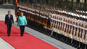 Merkel stellt sich hinter Demokratiebewegung