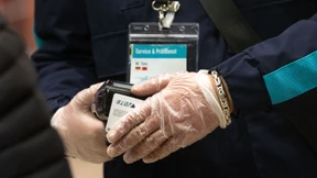 Fahrkarten für Busse und Bahnen von Januar an teurer