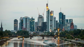 Nach Uganda statt ins Bankenviertel