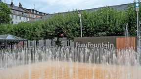 Abkühlung durch 1000 Wasserdüsen in Wiesbaden