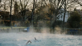 Schwimmbäder sollen kälter werden