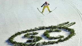 Freund springt aufs Podest