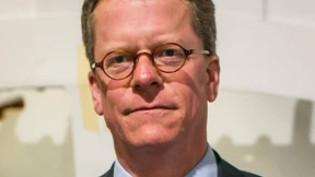 Wieder sahnt ein Vorstand zum Abschied ab