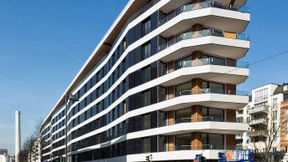 Abfalleimer ruft Müllabfuhr