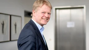 Arbeiterführer auf Abstand