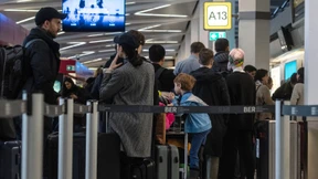 Warnstreiks an Berliner Flughäfen am Montag