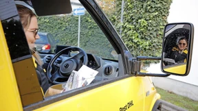 Postfahrzeuge in Hessen sind jetzt Rechtslenker