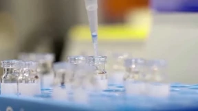 EU sichert sich weitere Impfdosen