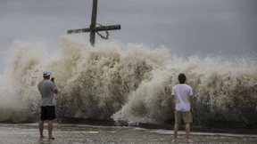 „Dröhnend wie ein Düsentriebwerk“