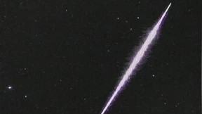 Spektakulärer Feuerball über Brasilien