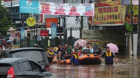 Überschwemmungen fordern mindestens 23 Todesopfer