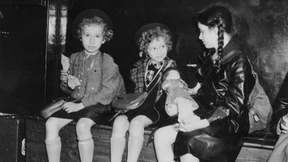 Wer sind die drei Mädchen auf diesem bekannten Foto?