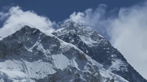 Spektakuläre Skiabfahrt vom Mount Everest