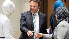 Friedrich weist Forderungen muslimischer Verbände zurück