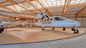 Zwillingspaar mit zwölf Zylindern sucht Zukunft