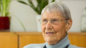 Die Frau an keiner Seite