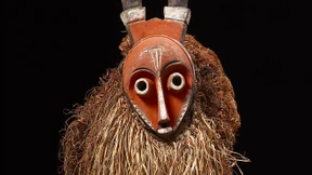 Der Schamane schwebt durch den Weltraum