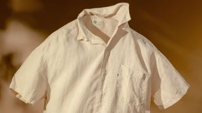 Wie das Kurzarmhemd sein Mode-Comeback feiert