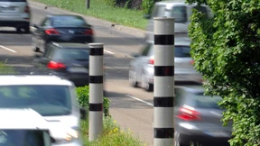 Sind Blitzer-Apps verboten?