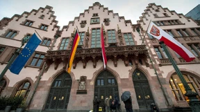 Hitlergruß mit Tatütata