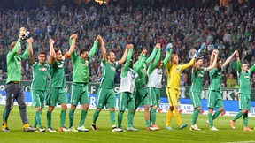 Eine magische grün-weiße Nacht