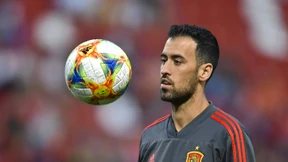 Spaniens Kapitän Busquets muss zuschauen