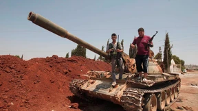 Vermittlersuche und neue Kämpfe