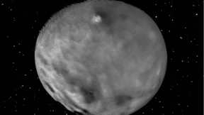 Rotierender Zwergplanet 