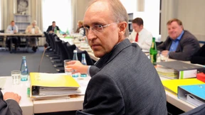 Vorwürfe und einige „Merkwürdigkeiten“