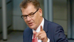 Müller: Arme Deutsche fühlen sich an den Rand gedrängt