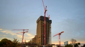 Milliardär Kühne prüft offenbar Übernahme des Elbtowers