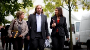 An den Ufern liegt die Wurzel begraben 