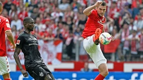 Bell wird Mainzer Rekordspieler