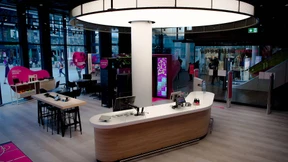 Mit Concierge und Wartelounge