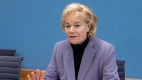 Karlsruhe lehnt Eilantrag zu Fördergeldern für AfD-nahe Stiftung ab