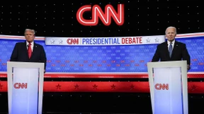 Kein Handschlag, viele Stolperer und Panik bei den Demokraten