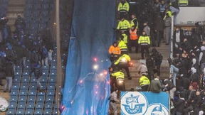 Schalke siegt nach Fan-Krawallen