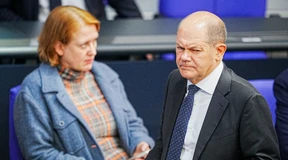 Die vieldeutigen Zeilen des Kanzlers