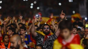 Fans feiern spanisches Sieger-Team