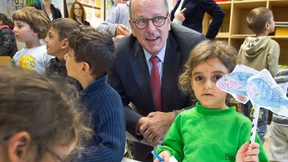 Flüchtlinge integrieren durch Gärtnern und Putzen