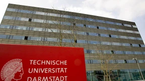 Undichte Decken, fehlende Professoren