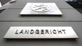 Urteil nach Messerattacke: Bewährungsstrafe und Arbeitsstunden