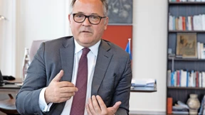 Macrons Mann gegen Big Tech