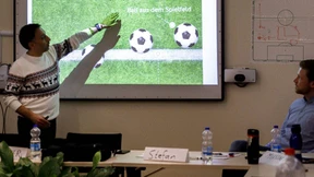 Berliner Fußball-Verband schult Flüchtlinge zu Schiedsrichtern