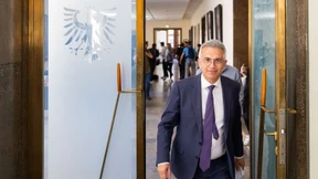 Im Amt und vor Gericht