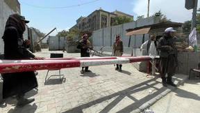 Nicht einmal in Burka traut sie sich raus