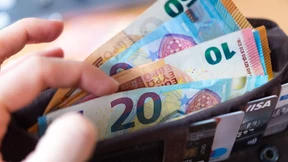 85 Prozent der jungen Leute sparen regelmäßig