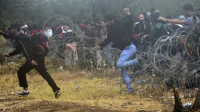 Alle 1500 Flüchtlinge überqueren die Grenze 