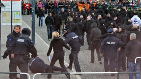 Gewalt gegen Polizeibeamte 2022 auf neuem Höchststand