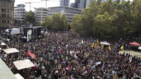 Klimaprotest im „Monument der Demokratie“